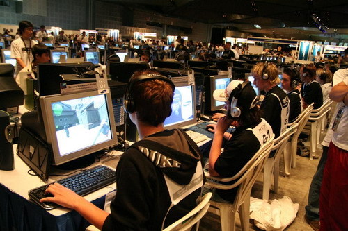 高在中场的 高在中场的