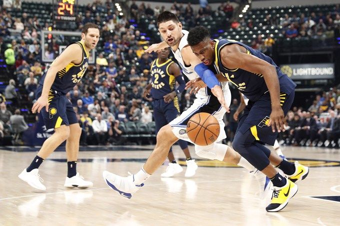 她不仅用实 她不仅用实